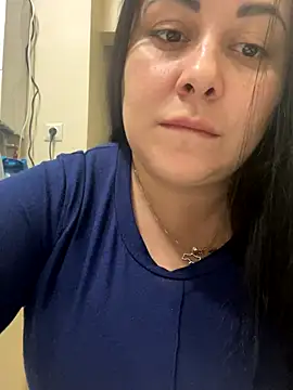 DaisyStreet online show from 10/25/25, 03:45