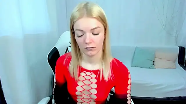 Lily Daviss online show from 04/12/26, 03:54