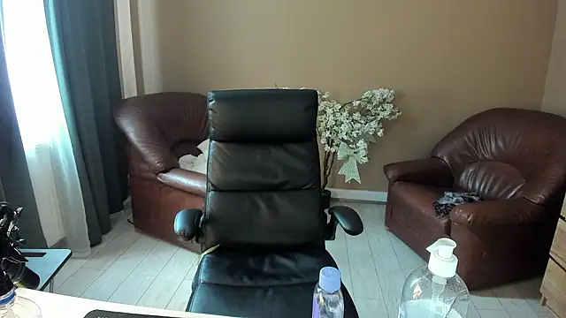 KaylaLaine online show from 02/23/26, 07:42