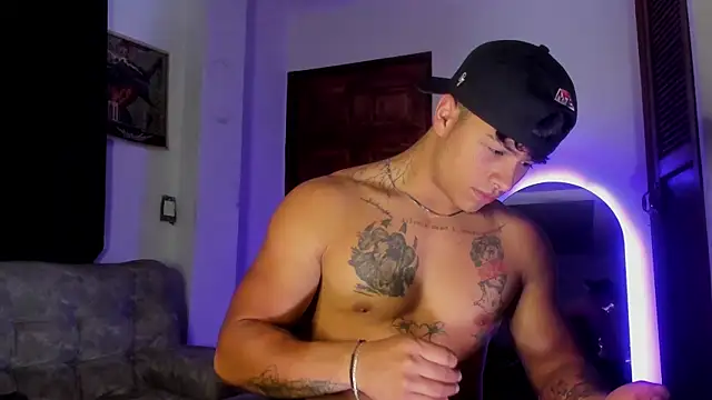 Dominic Biker   online show from 06/02/26, 03:17