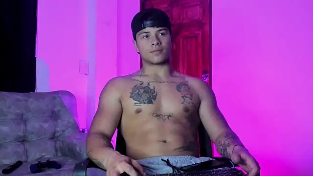 Dominic Biker   online show from 12/21/25, 03:52