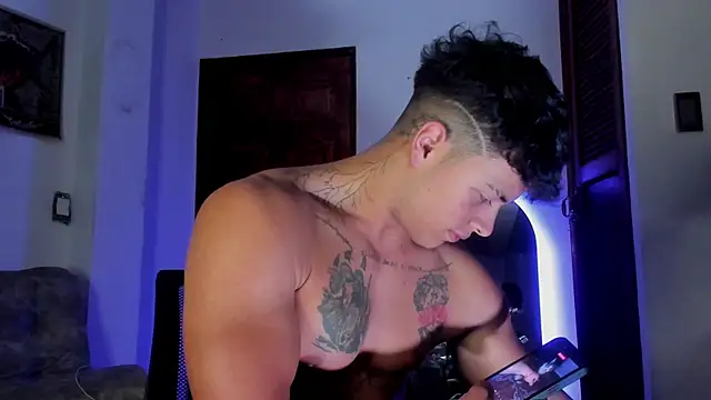 Dominic Biker   online show from 05/18/26, 02:33