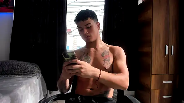 Dominic Biker   online show from 12/14/24, 08:18