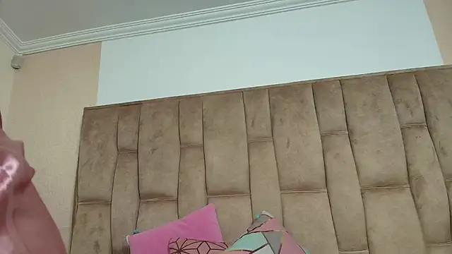 Hannagarces online show from 11/13/25, 11:25