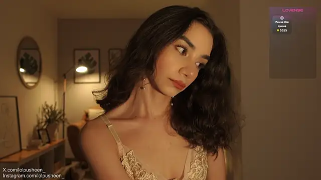 JulietteDee online show from 11/19/25, 10:32