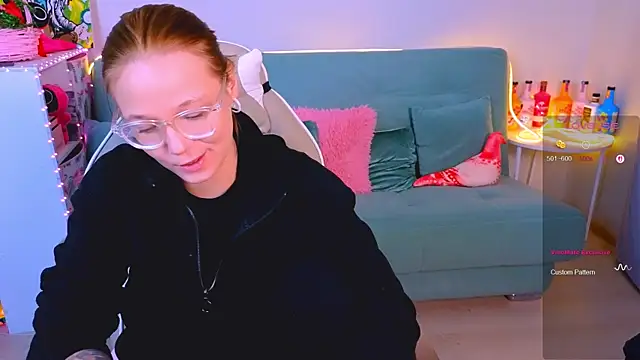 Karen morris online show from 10/22/25, 04:17