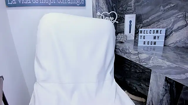 miss danika online show from 01/07/26, 11:04