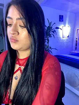 lucianaroy online show from 09/08/25, 09:25