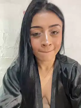 lucianaroy online show from 03/12/25, 03:46