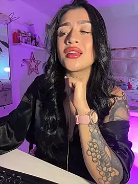 lucianaroy online show from 03/21/26, 03:19