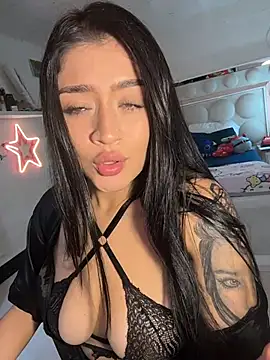 lucianaroy online show from 02/06/26, 10:28