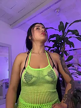 lucianaroy online show from 11/27/25, 10:43