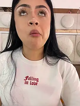 lucianaroy online show from 03/05/25, 09:48