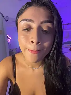 lucianaroy online show from 11/26/25, 12:54