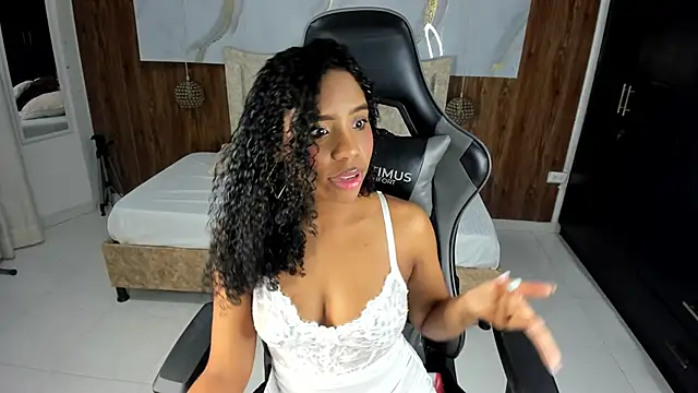 lia 16 online show from 02/21/26, 11:12