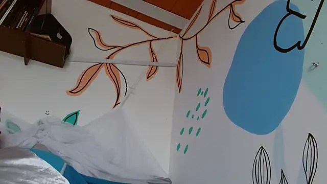 lupita84 online show from 12/20/25, 06:11