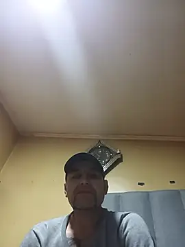 TrainedFinder5 online show from 07/14/26, 02:49