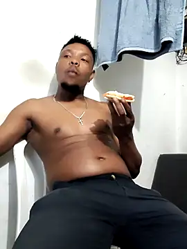 hugo3918  online show from 02/06/26, 02:13