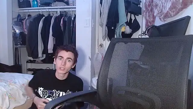 spicylaboi online show from 12/29/24, 04:29