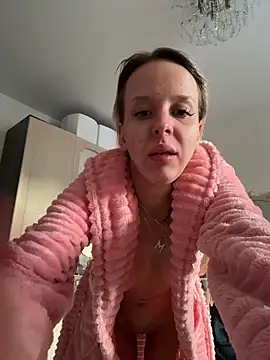 LikaCat online show from 01/15/26, 03:43