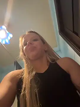 LikaCat online show from 12/15/25, 03:34