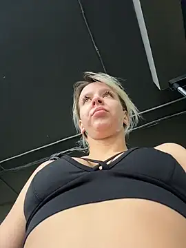 LikaCat online show from 02/01/26, 03:38