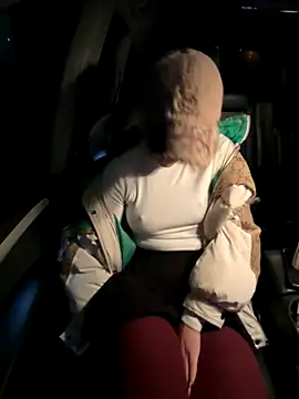 LikaCat online show from 10/23/25, 11:47