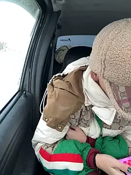 LikaCat online show from 11/04/25, 02:15