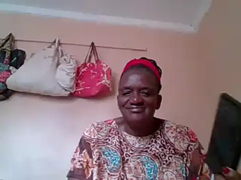 Snapshot of Shaz_brown chatting on 01/19/25, 05:15 Shaz brown online show from 01/19/25, 05:15