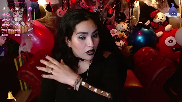 kureiji hentaii online show from 10/25/25, 12:21