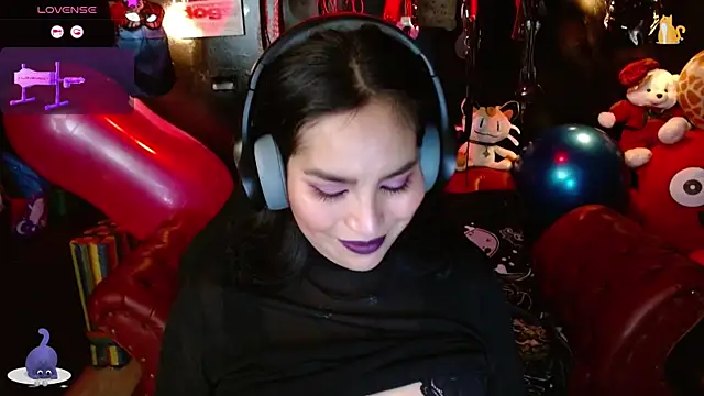 kureiji hentaii online show from 11/19/25, 11:38