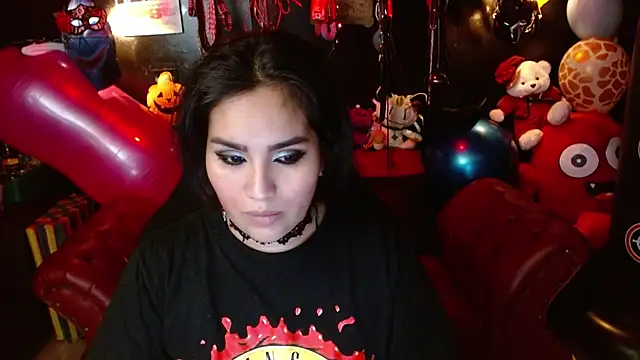 kureiji hentaii online show from 11/26/25, 01:27