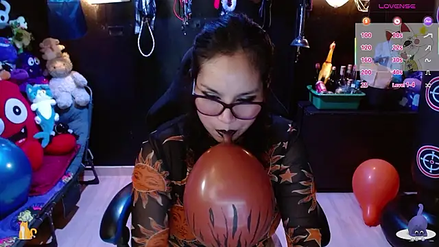 kureiji hentaii online show from 03/06/26, 12:05