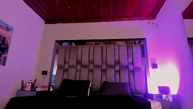 NikkySmiith online show from 05/11/26, 02:45