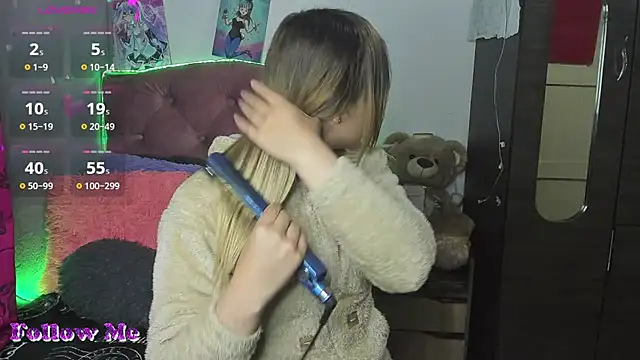 Snapshot of Tiffany_bunny2023 chatting on 11/11/25, 03:01 Tiffany bunny2023 online show from 11/11/25, 03:01