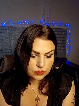 kataleya94 online show from 04/25/26, 12:30