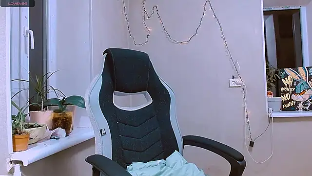 RosaJil online show from 12/02/25, 03:47