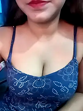 Snapshot of Gulabo-jaan chatting on 02/01/25, 09:21 Gulabo-jaan online show from 02/01/25, 09:21