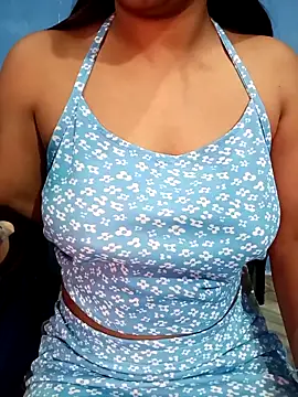 Snapshot of Gulabo-jaan chatting on 05/04/26, 03:48 Gulabo-jaan online show from 05/04/26, 03:48