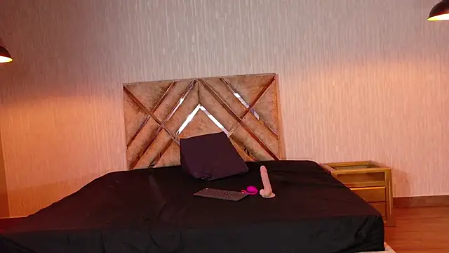 Natasha 699 online show from 11/22/25, 11:03