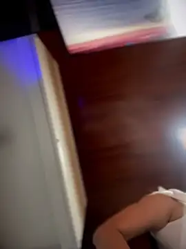MarianaBenz online show from 06/21/26, 11:43