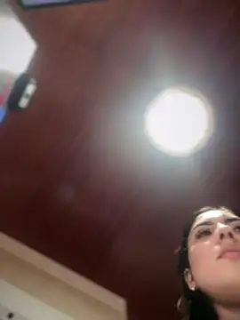 MarianaBenz online show from 11/07/25, 09:30