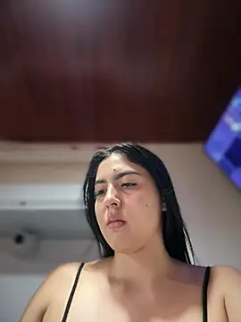 MarianaBenz online show from 02/04/26, 11:55