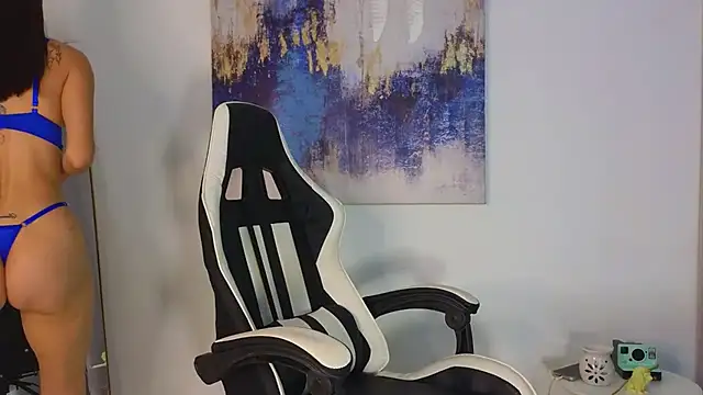 KristennBlue online show from 11/15/25, 09:57