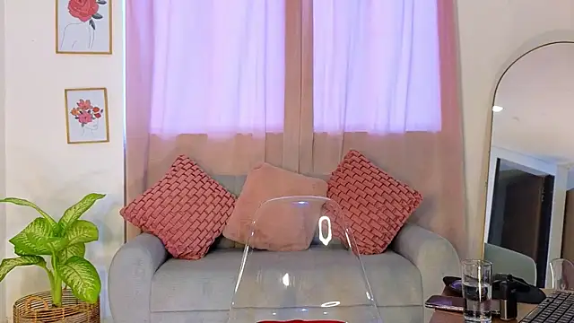 Snapshot of KristennBlue chatting on 03/14/25, 10:49 KristennBlue online show from 03/14/25, 10:49