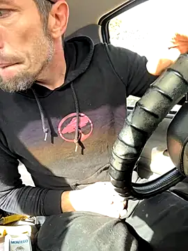 Followthepiper online show from 10/27/25, 08:10