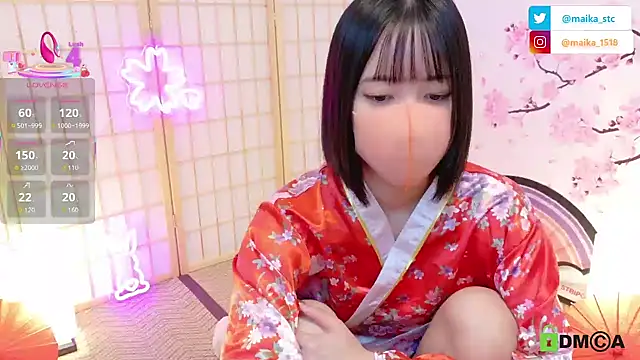 maika08 online show from 10/16/25, 10:23