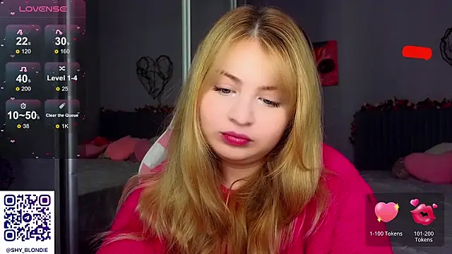 Snapshot of shy_blondiee chatting on 01/31/25, 10:52 shy blondiee online show from 01/31/25, 10:52