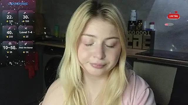 shy blondiee online show from 05/28/26, 10:04