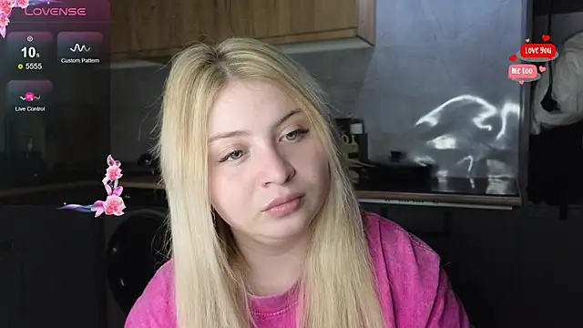 shy blondiee online show from 04/16/26, 07:25